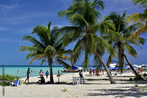 Playa de Isla Mujeres cerca de Cancún, en el caribe del sureste de Mexico