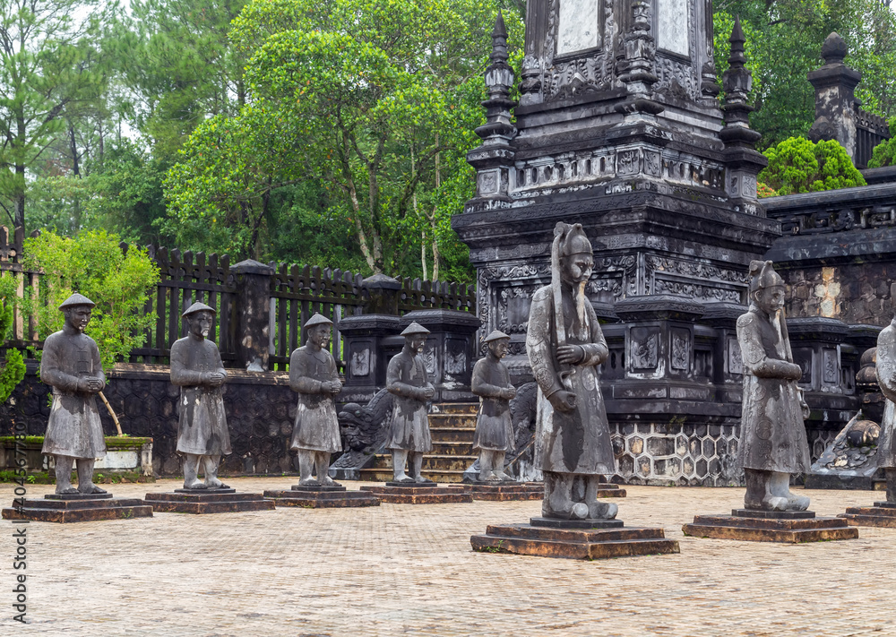 Obraz premium Vietnamese Soldiers statues. Khai Dinh Royal Tomb in Hue, Vietnam