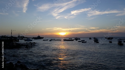 Sonnenuntergang in Puerto Baquerizo Moreno auf San Crist  bal