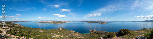 Fototapeta Naklejka Na Ścianę i Meble -  A view of La Maddalena island