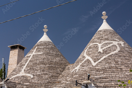 イタリア アルベロベッロのトゥルッリのとんがり屋根 