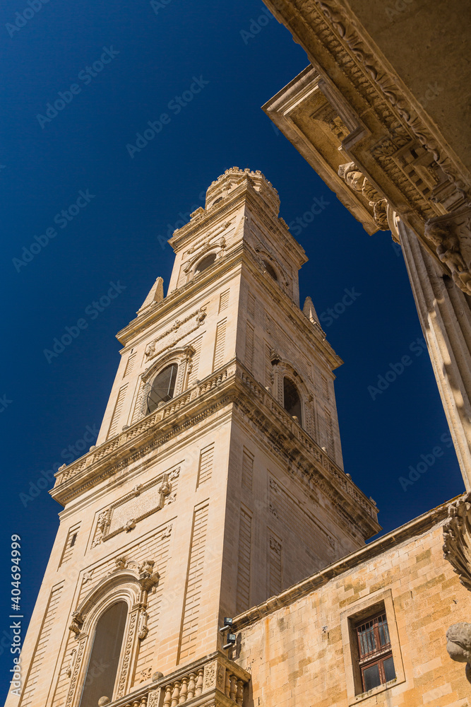 イタリア　レッチェのサンタマリアアスンタ大聖堂の鐘楼
