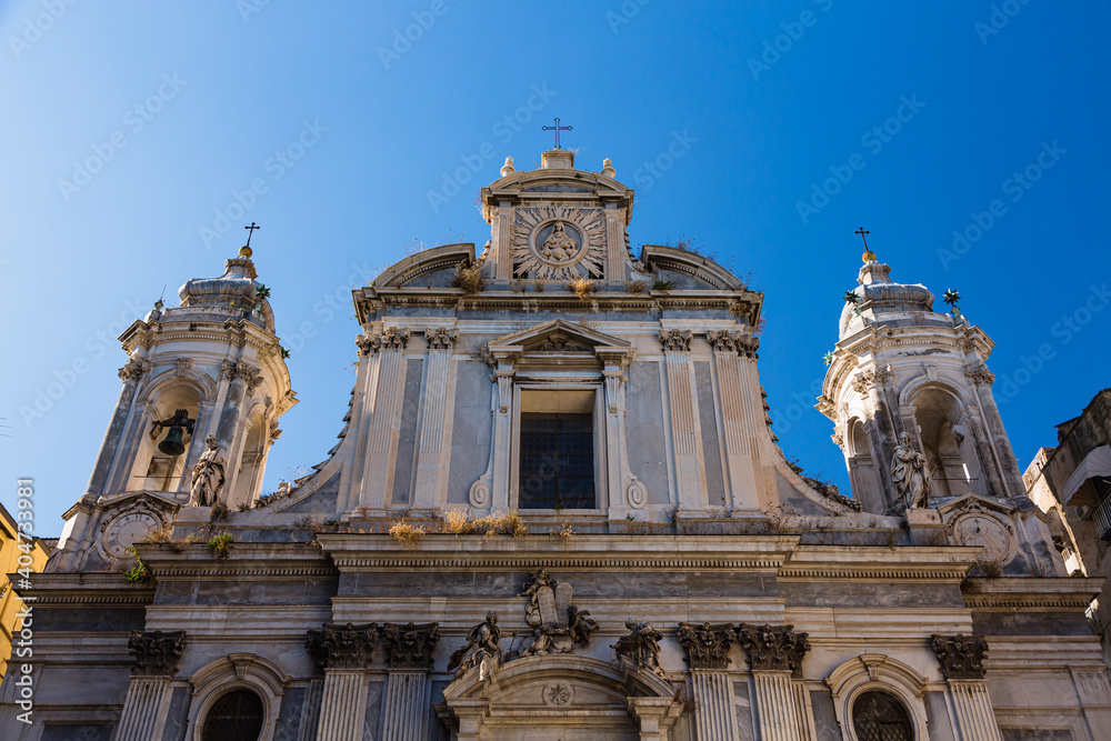 イタリア　ナポリのジロラミーニ教会
