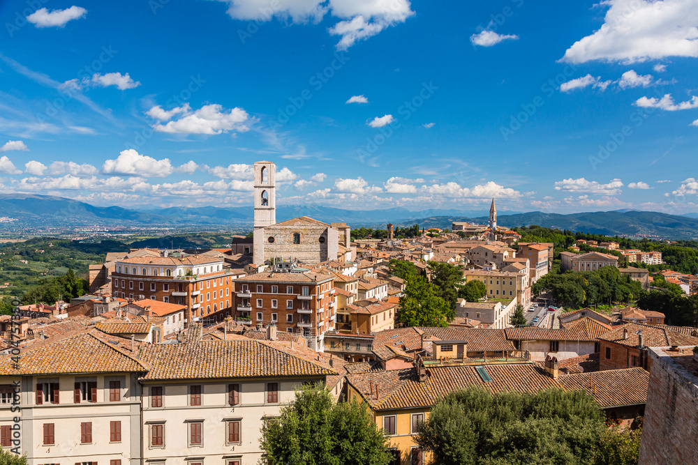 Obraz premium イタリア ペルージャのサン・ドメニコ教会とサン・ピエトロ教会 