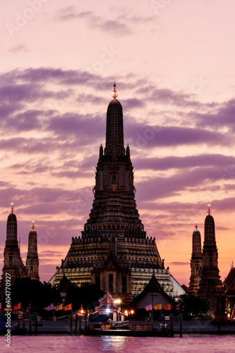 Wat Arun temple at sunset 