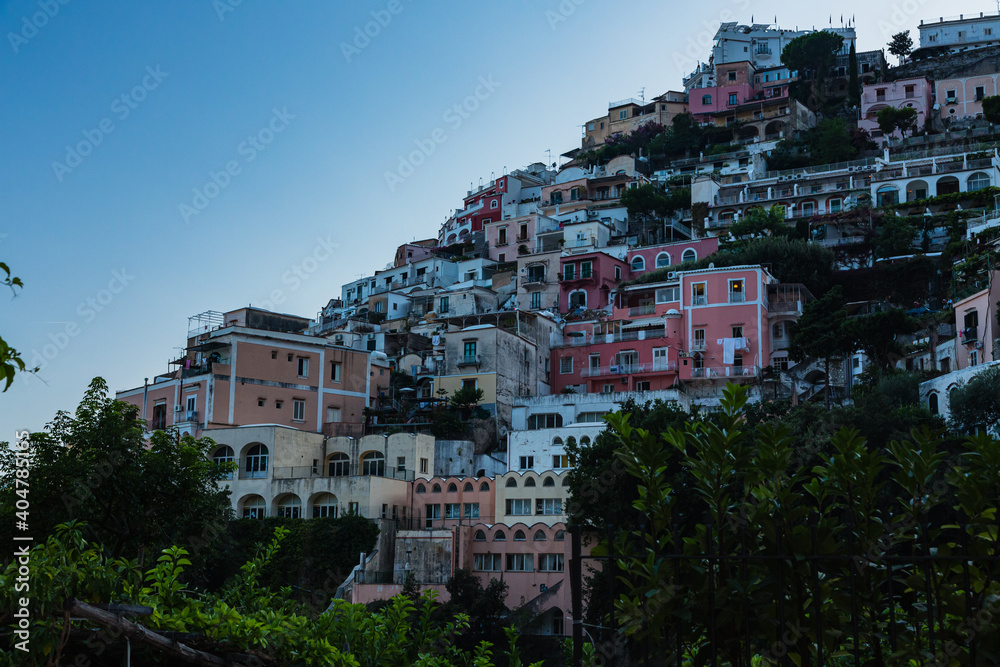 Obraz premium イタリア アマルフィ海岸のポジターノの街並み