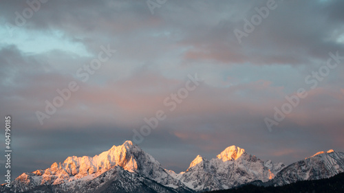 Berge mit Alpenglühen © Melina