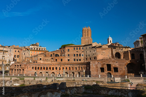 イタリア ローマのミリツィエの塔とトラヤヌスの市場