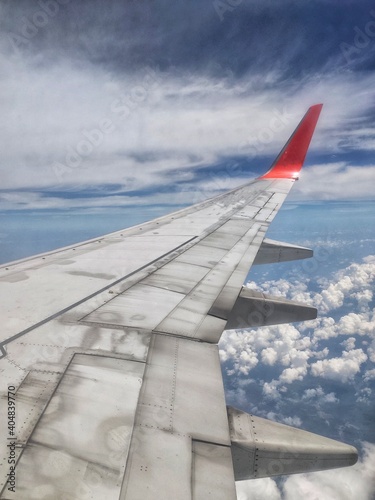 wing of airplane photo