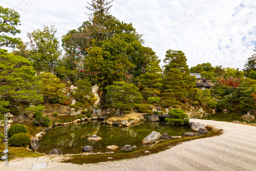 秋の日本庭園 京都 仁和寺