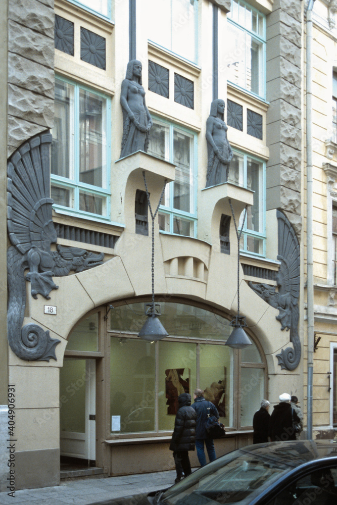 Jugendstil-Fassade in der Pikk Strasse in Tallinn
