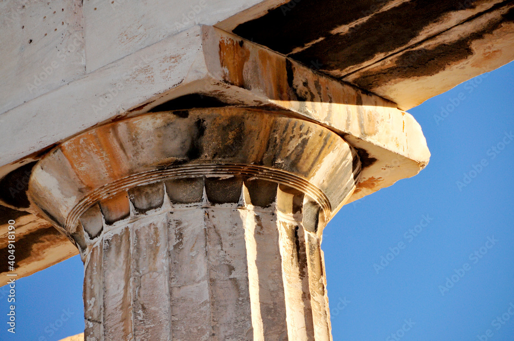 Φωτογραφία Detail of the Doric Order of the columns of the Parthenon, Athens acropolis