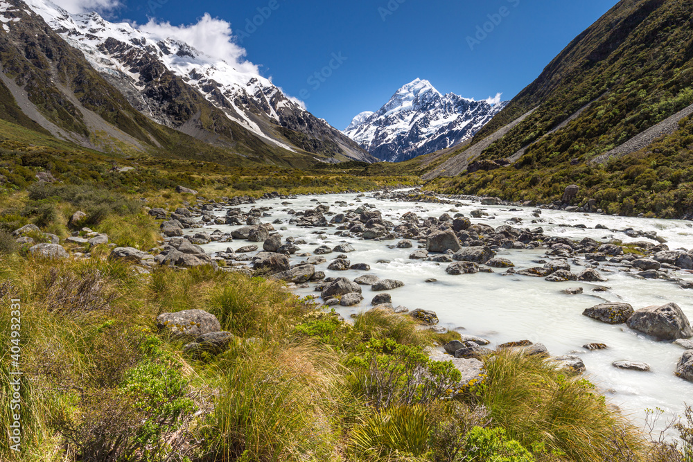 Hike to Aoraki/Mt Cook, New Zealand Hike to Aoraki/Mt Cook, New Zealand