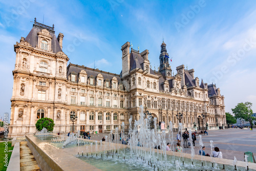 City Hall (Hotel de Ville) building in Paris, France © Mistervlad