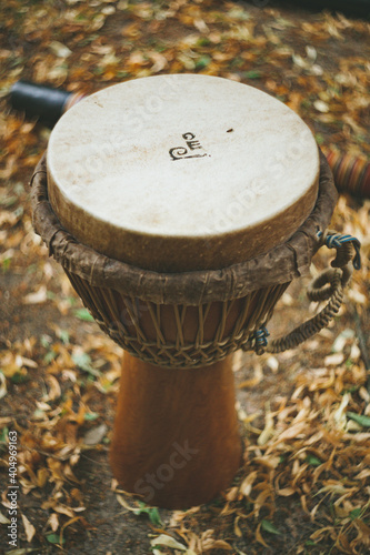 Stylowy bęben djembe photo