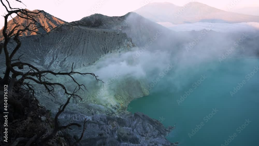 ijen vulcano with toxic sulfur sea at dusk