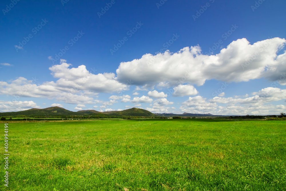 The magnificent grasslands and sky scenery of Hokkaido The magnificent grasslands and sky scenery of Hokkaido