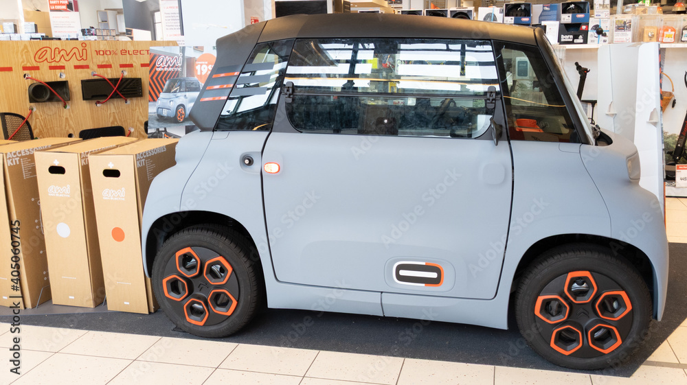 Citroen electric 2024 cube car