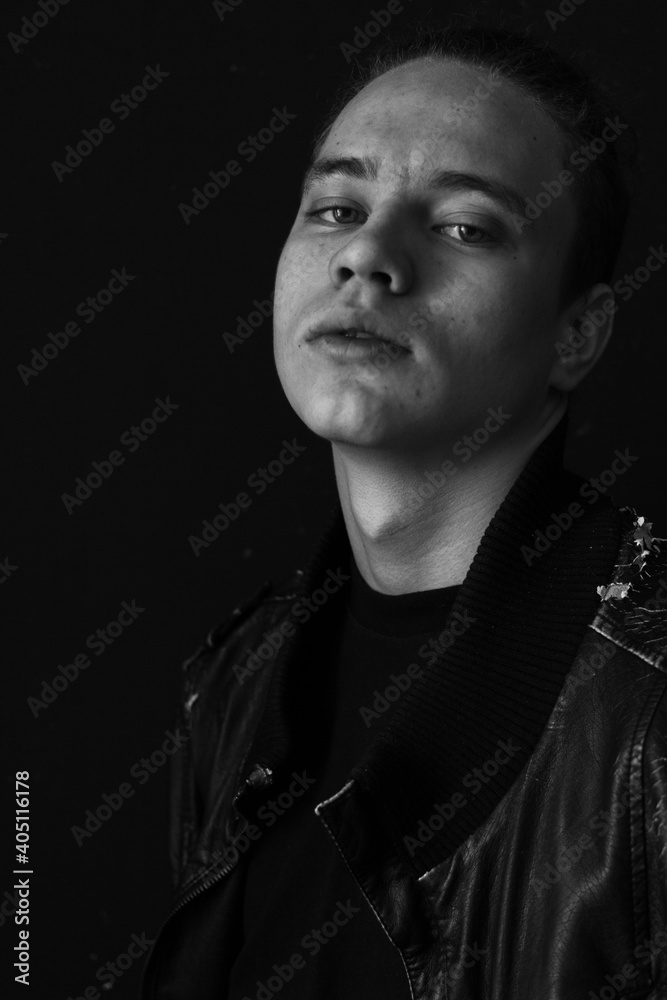 Obraz premium Black and white emotional portraits of man