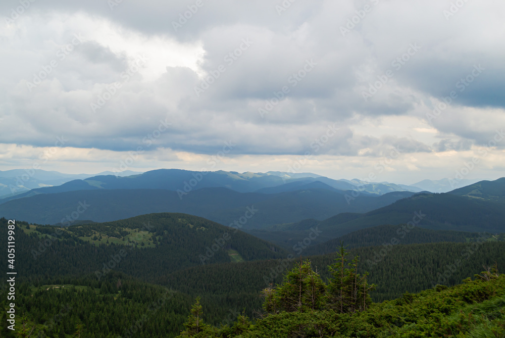 Beautiful mountain scenery. Summer day in the mountains. Ukrainian Carpathians Beautiful mountain scenery. Summer day in the mountains. Ukrainian Carpathians