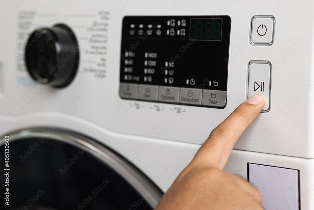 Finger press the switch to make the washing machine work. Home appliances Finger press the switch to make the washing machine work. Home appliances