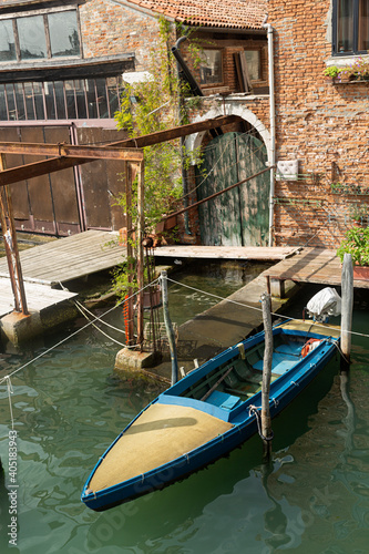 Paisaje de canal de Venecia  Italia.