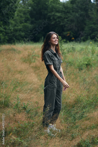 Woman in the field rest forest countryside enjoying  © SHOTPRIME STUDIO