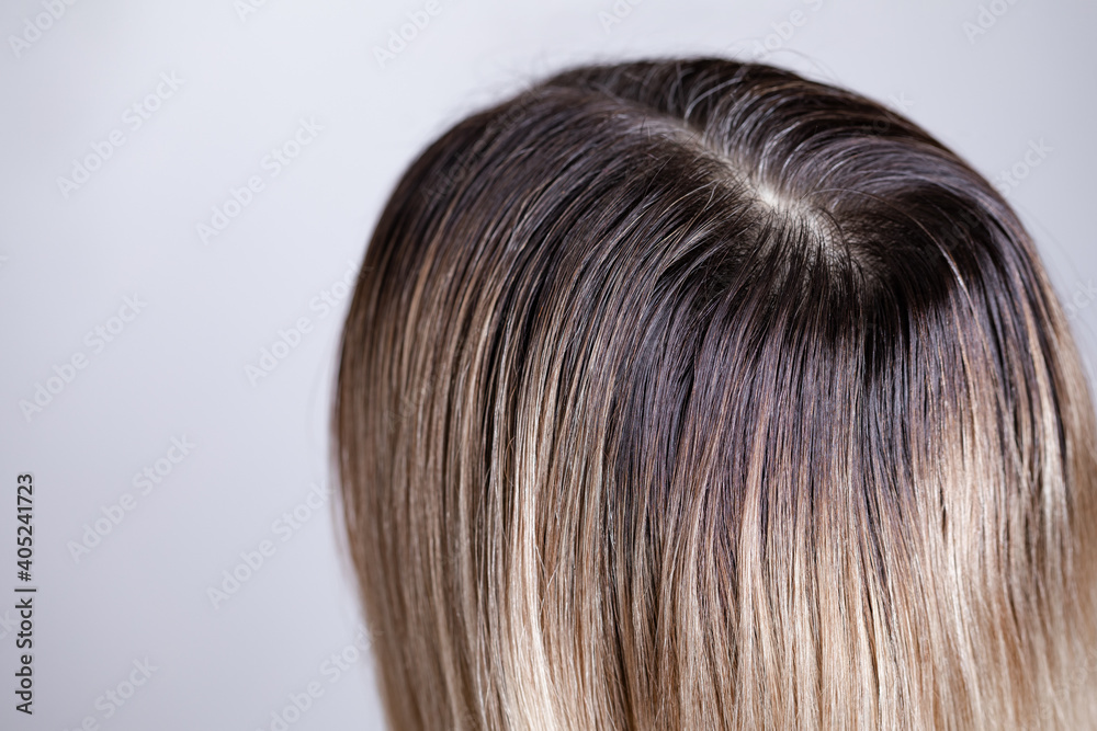 auto_awesomeЯзык оригинала: английский2150 / 5000Результаты переводаhead of a Caucasian girl with dyed blonde gray hair. View from above. Close-up. hair is dyed using the ombre technique. stretch auto_awesomeЯзык оригинала: английский2150 / 5000Результаты переводаhead of a Caucasian girl with dyed blonde gray hair. View from above. Close-up. hair is dyed using the ombre technique. stretch