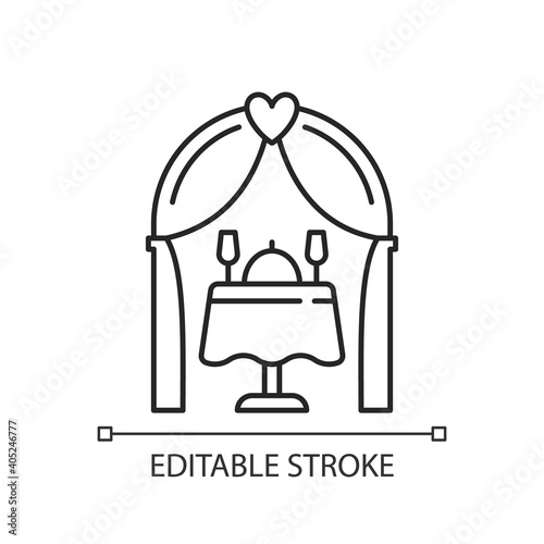 Wedding reception linear icon. Romantic dinner. Marriage venue. Engagement date celebration. Thin line customizable illustration. Contour symbol. Vector isolated outline drawing. Editable stroke
