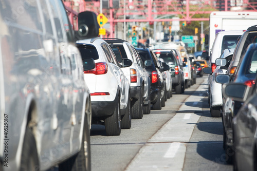 Wallpaper Mural USA, New York, Long Island, New York City, Cars in traffic jam Torontodigital.ca