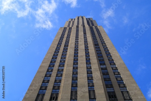 Low Angle View Of Rockefeller Centre Against Blue Sky Fototapet