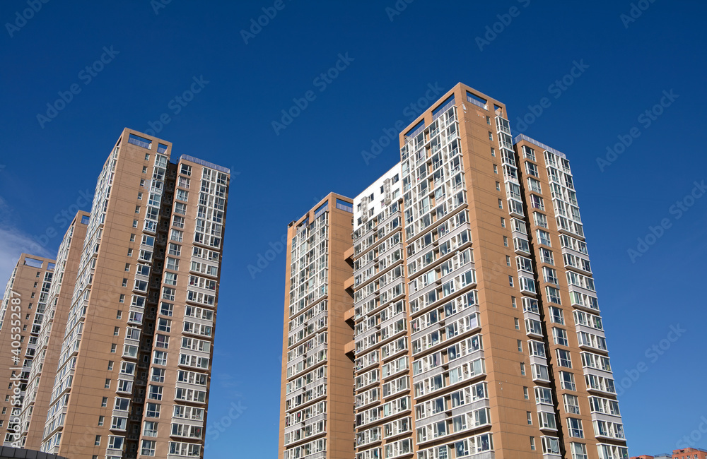 Fototapeta premium High-rise community under the blue sky