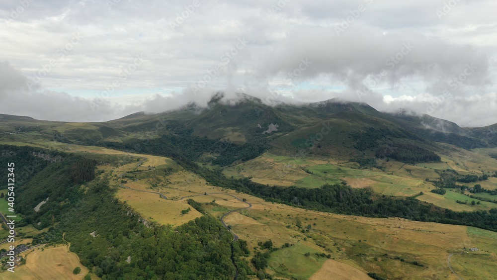 Chaine des puys et puy-de-Sancy en Auvergne