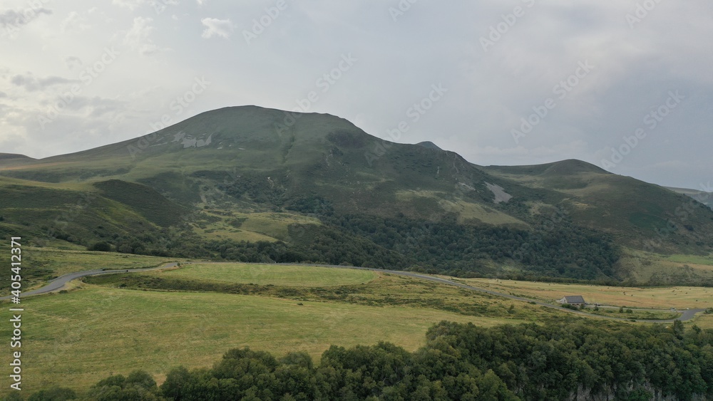 Chaine des puys et puy-de-Sancy en Auvergne