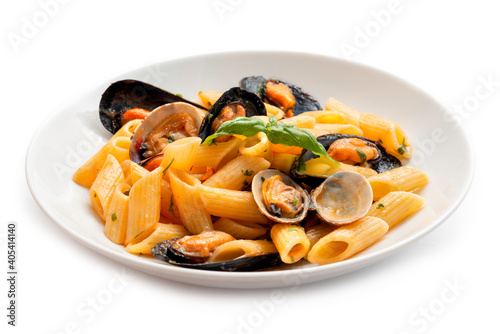 Piatto di pasta con cozze e vongole, Cucina Italiana photo