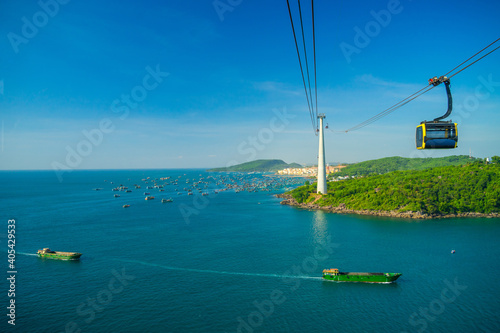 Tableau sur toile The longest cable car situated on the Phu Quoc Island in South Vietnam and below