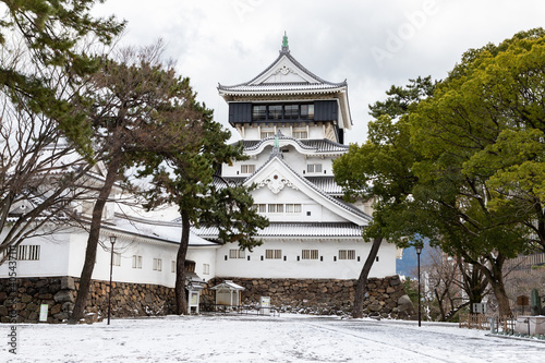 Wallpaper Mural 雪の小倉城 Torontodigital.ca