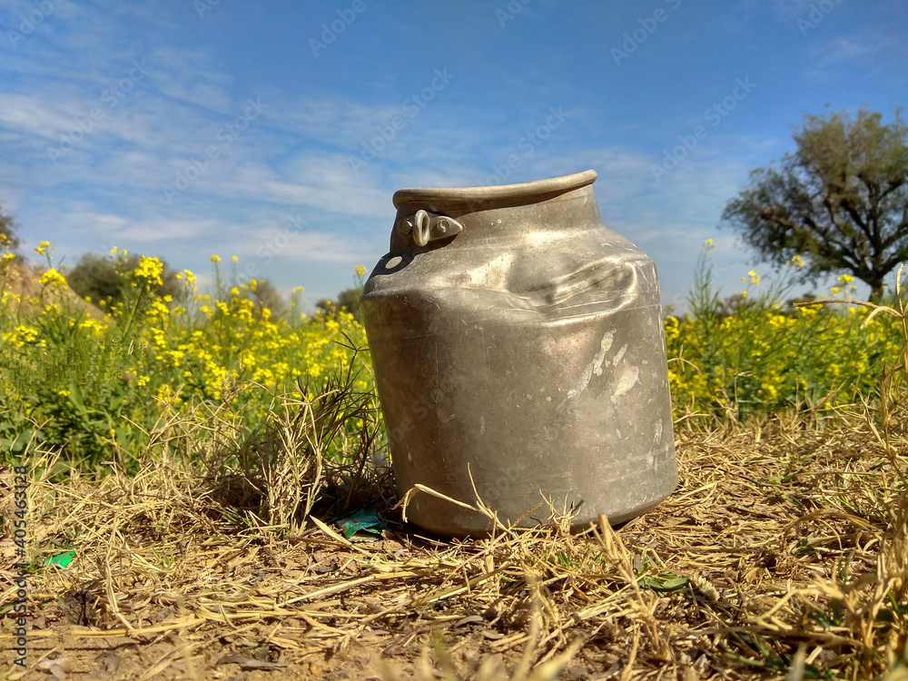 vessel with crop vessel with crop