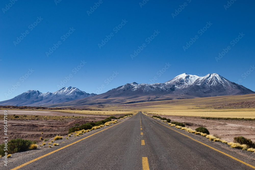 Naklejka premium Routa 23, diretti versoil vulcano Lascar