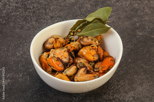 Pickled mussels in the bowl