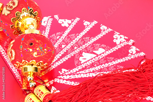 The small lantern on the red envelope