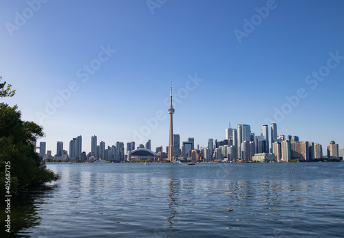 Toronto by the lake