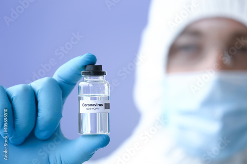 Scientist with covid-19 vac...