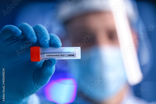 Scientist with coronavirus ...
