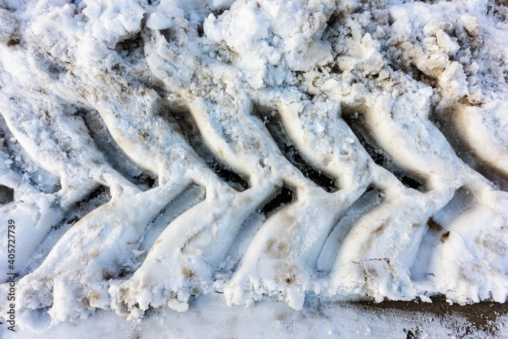 snow plow tread in snow