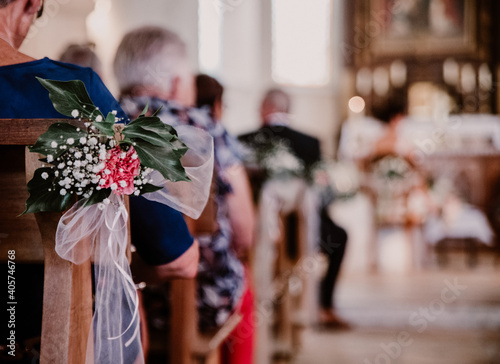 fleurs mariage cérémonie église
