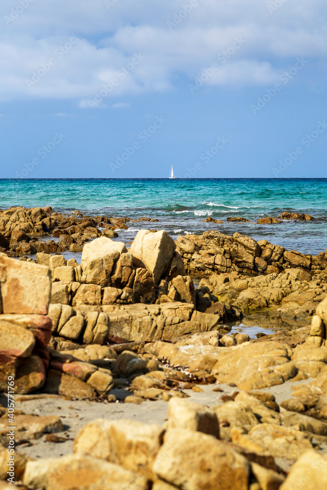 Meer rote Steine Sonne Yacht bot Meer rote Steine Sonne Yacht bot