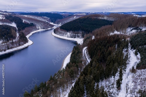 Fototapeta Naklejka Na Ścianę i Meble -  the obernau dam in germany from above in the winter