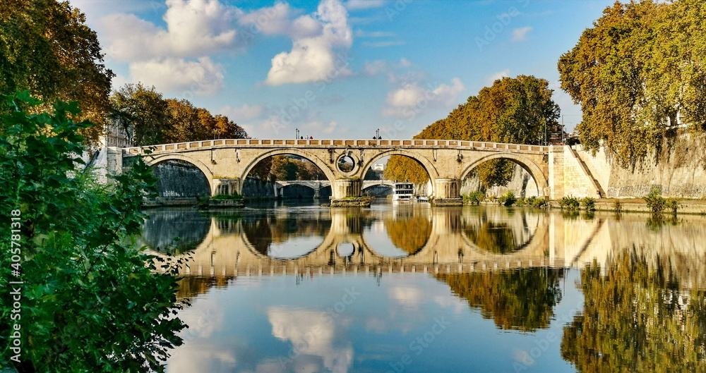 Fototapeta premium Roman Tiber bridge