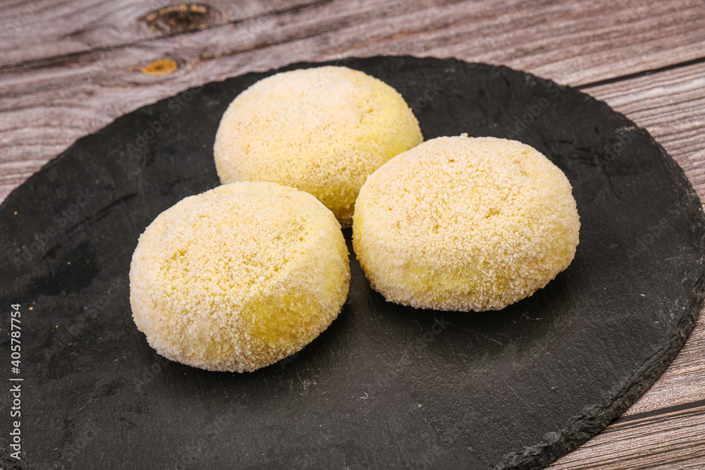 Raw potato zrazy for cooking Raw potato zrazy for cooking